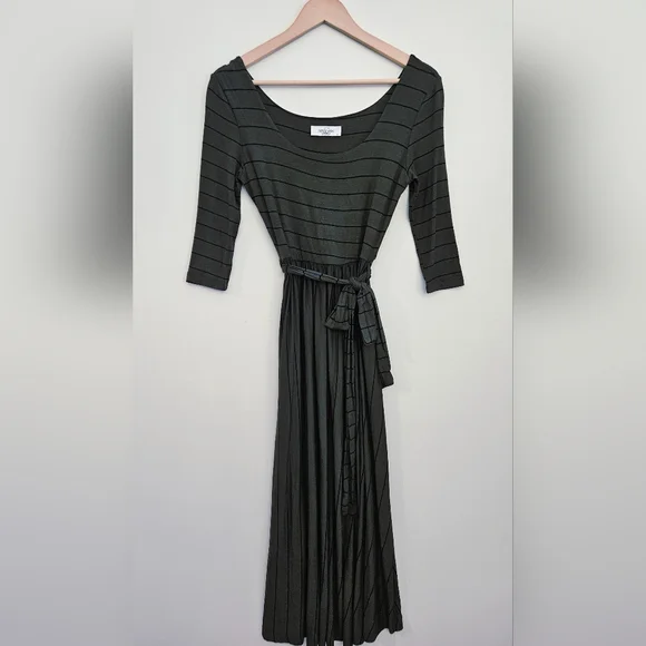 ​Carly Jean Los‎ Angeles CJLA Striped Maxi Dress Small Gray - Picture 2 of 5